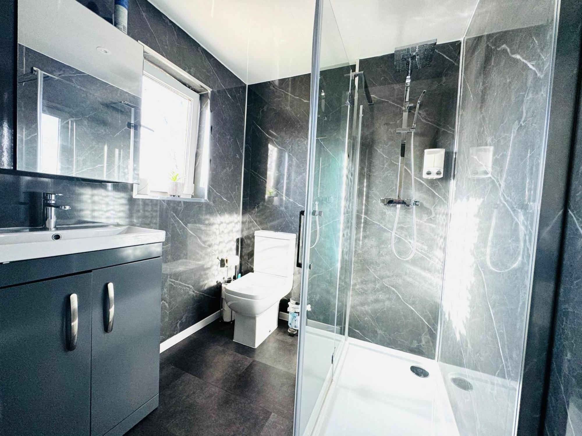 Tillicoultry Jupiter Apartment - Scotland Holiday Let Екстериор снимка